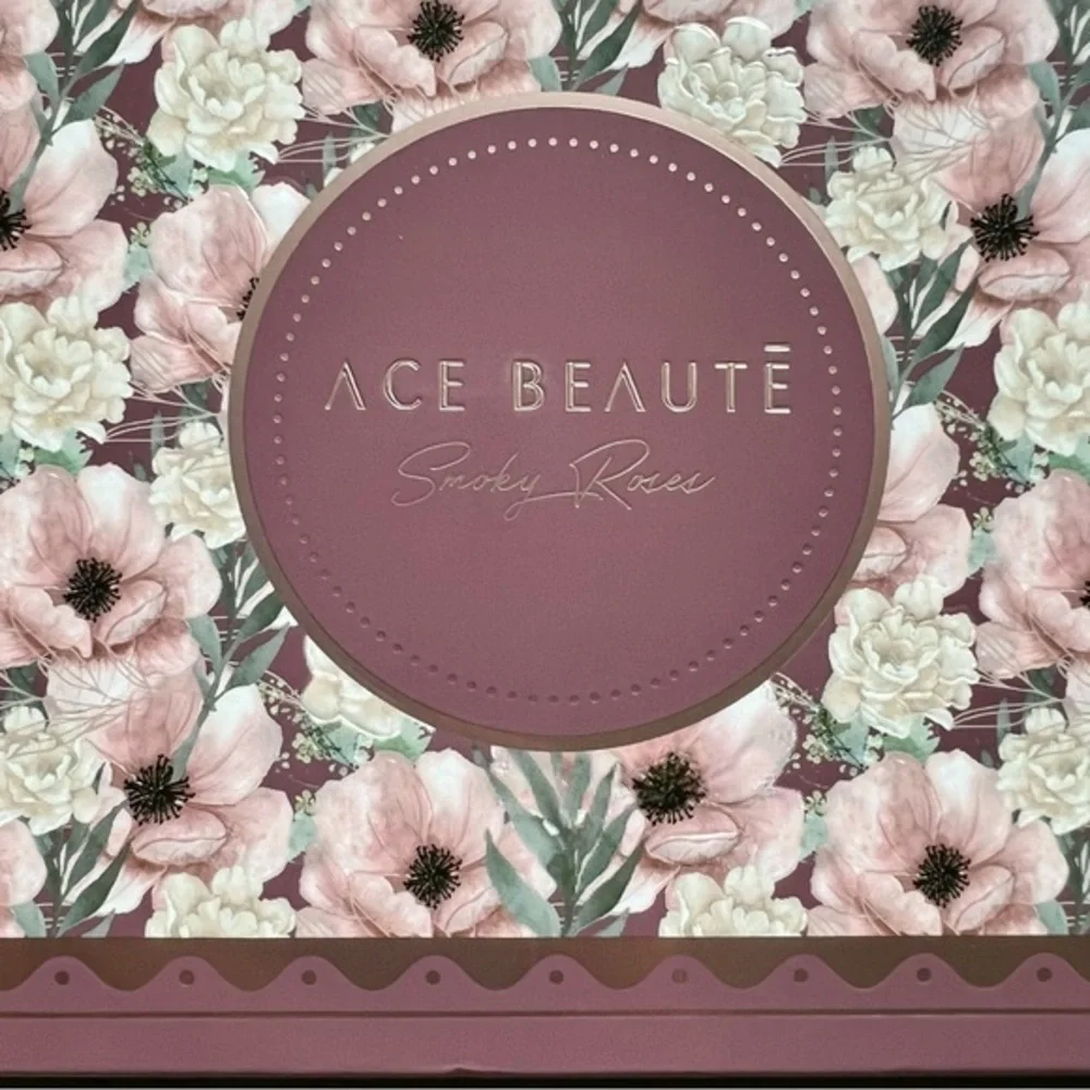 Ace Beaute SMOKY ROSES PALETTE (LIMITED EDITION)